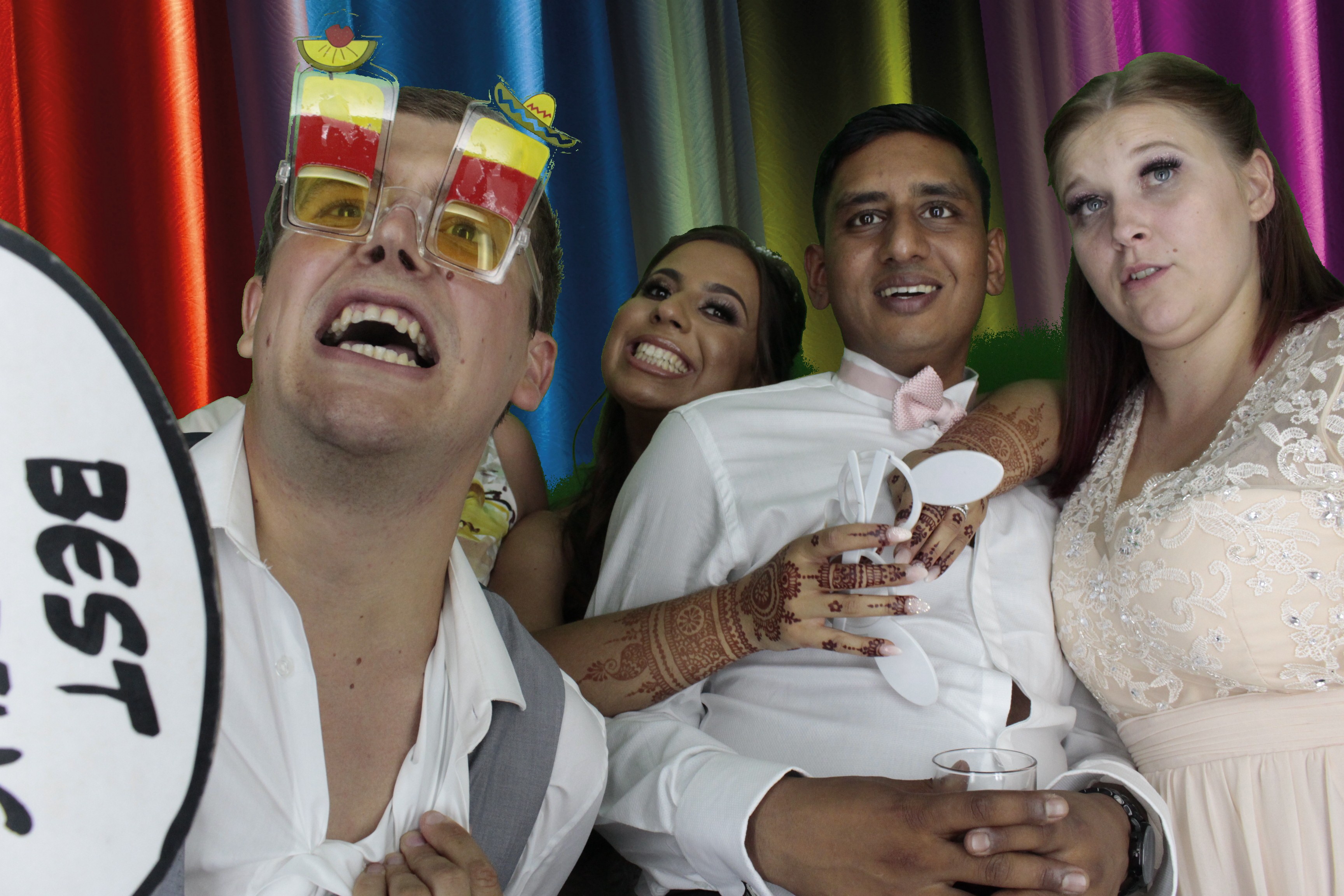 Bhavin & Yasmin’s Wedding | View more photos from the event at gallery.myphotoboothexperience.co.uk/u/MyPhotoBoothExperienceLtd/Bhavin-Yasmin’s-Wedding